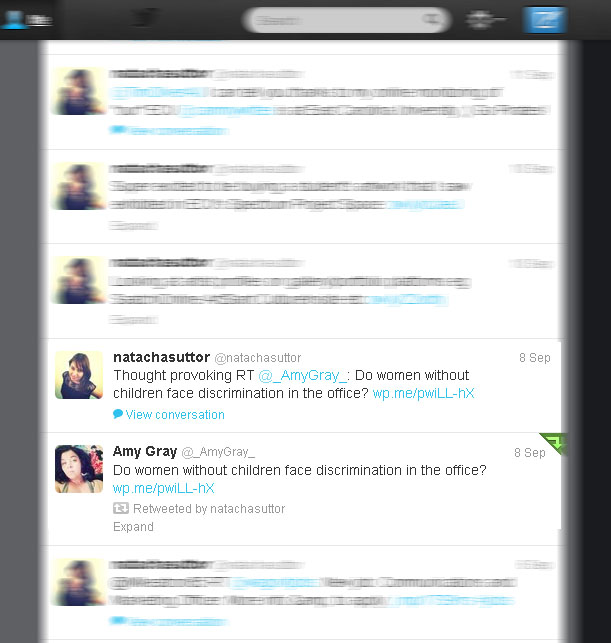 Screen shot of the same tweet retweeted in old skool and new skool style (Taken 18 September 2013)